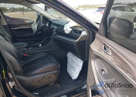 2023 Jeep Grand Cherokee L Limited 4X2 z USA, uszkodzony, nr VIN 1C4RJJBG7P8843712